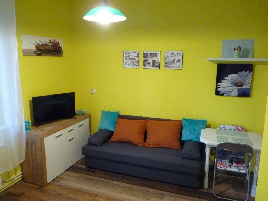 Eper Apartman Debrecen Esterno foto